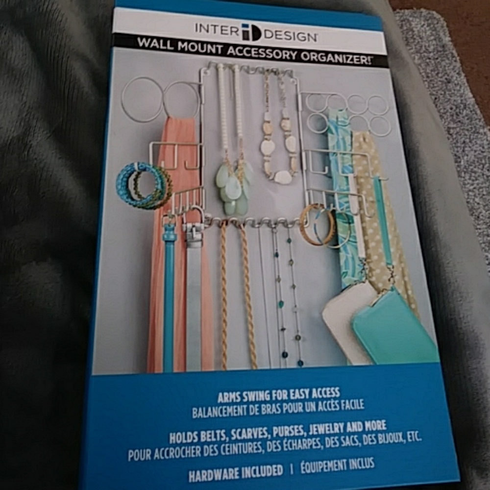 New wall mount Accessory Organizer